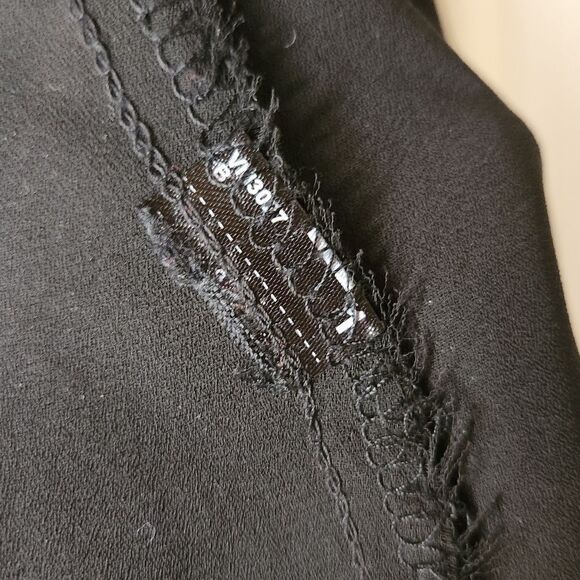 Rachael & Chloe Black Sleeveless Blouse - Picture 9 of 9